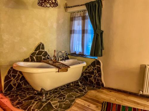 Viewtopia The Secret Land Viewtopia The Secret Land