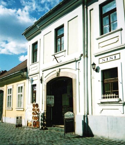  Arany Barokk Apartman, Pension in Eger