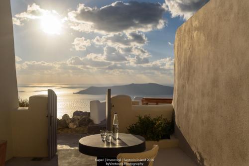 Suite with Indoor & Outdoor Hot tub & Terrace with Caldera View