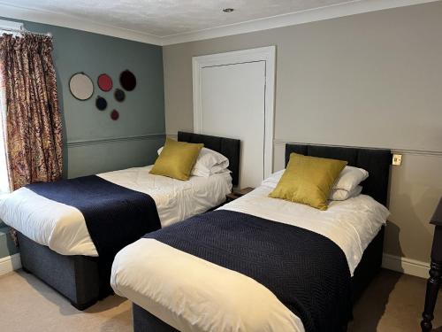 The Ship Hotel Room Type - Twin Room with Private Bathroom