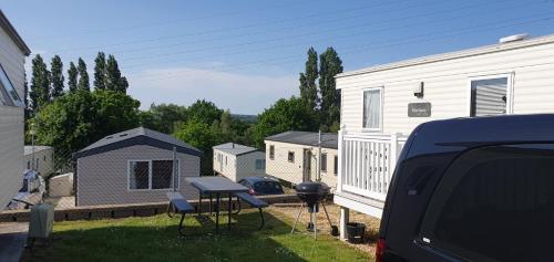 Escape City Caravan 2