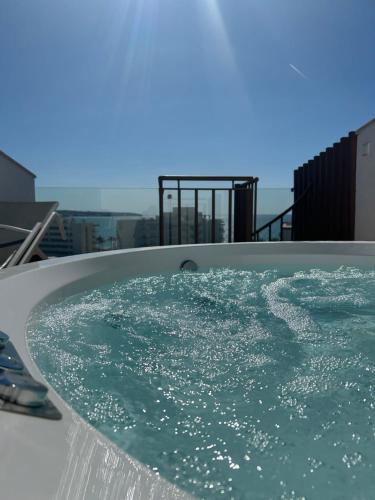 Superior Double Room with Sea View image 7