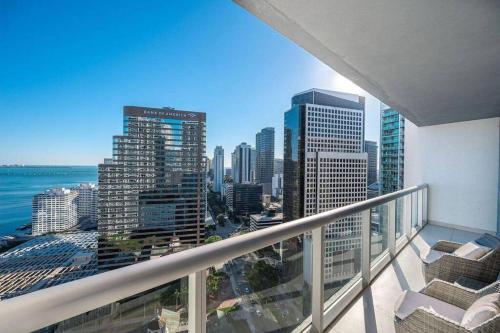 Icon Brickell, W Hotel - 2BR, Prime Location, Pool - Miami in Miami, USA