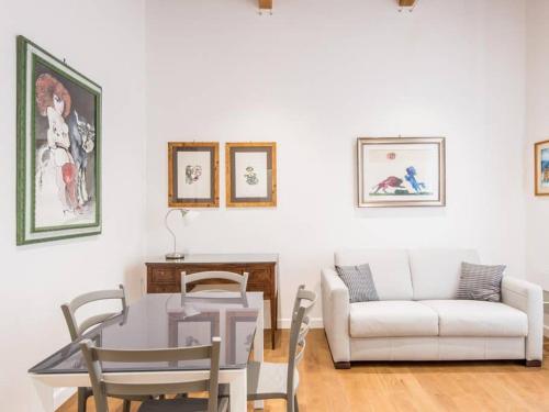 Trastevere Luxury Bright Apartment, Rom (Foto 6)