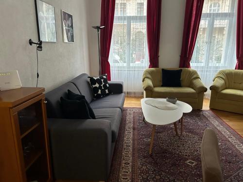 Apartment Sadova - image 12