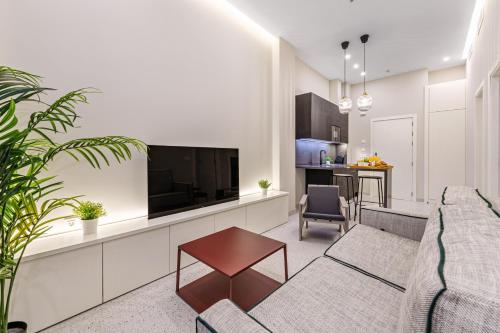 One-Bedroom Apartment image 7