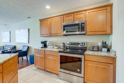 Downtown St Joseph Condo with Balcony and Harbor View in Saint Joseph, USA