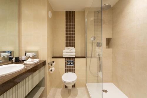 McWilliam Park Hotel - image 13