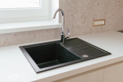 Luxury 2 bedroom NEW apartment with private parking, Lublaň (fotografie 10)