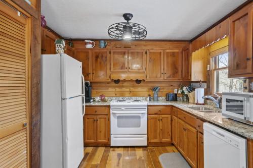New Listing Forest Footprints in Big Canoe in Afton, USA