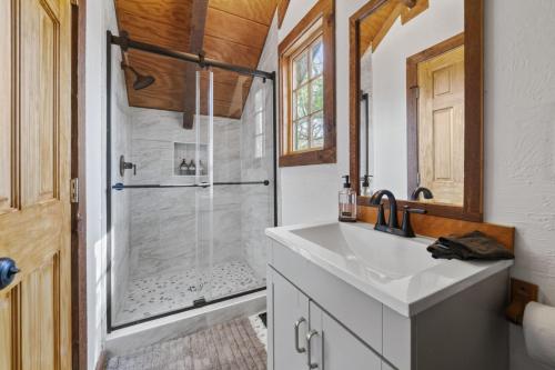 New Listing Forest Footprints in Big Canoe in Afton, USA