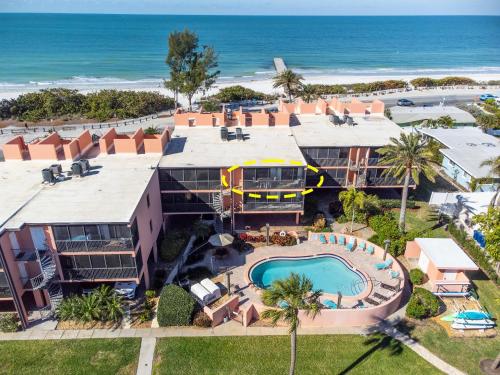 Coquina Moorings 203 in Bradenton Beach, USA