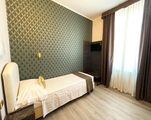 Single Room image 4