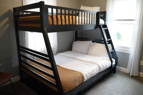 Bright and Spacious 3 Bdr in Silvis in Silvis, USA