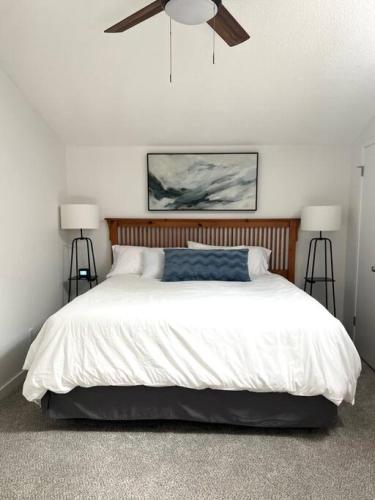 2bdr- 2 KING BEDS- Bettendorf in Bettendorf, USA