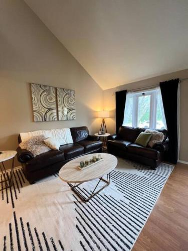 1 bdr. near TBK Sports Complex. in Bettendorf, USA
