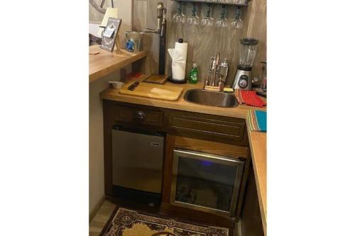 StockYards! Walk 3 Blocks-Ranch House sleeps 8 in Fort Worth, USA
