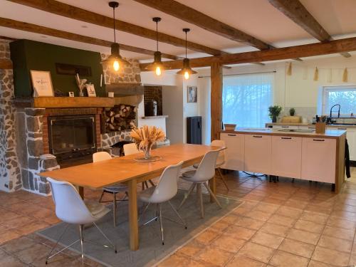 La maisonnée Auvergnate gîte à louer Auzelles