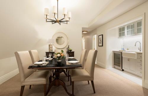 534215945 Fairmont Le Chateau Frontenac