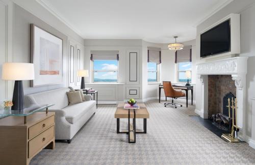 534218956 Fairmont Le Chateau Frontenac