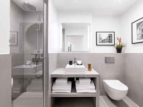 LivinParis - Luxury A/C 3 Bedrooms Opera III - image 13
