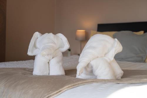 Cozy 3 Bed Apartment - Parking- by Holiday Homes in Gateshead