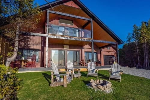 Lakefront Luxury Cottage - Shining Star - Close to Sauble Beach