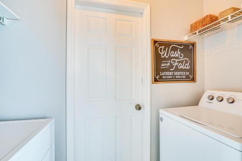 Family Friendly Coral Paradise Private Pool! - image 10