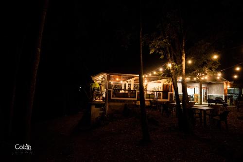 Étterem, Cotan Ecolodge in La Esperanza