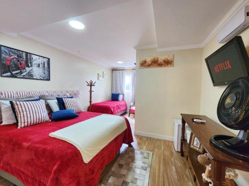 Triple Room with Bath image 8