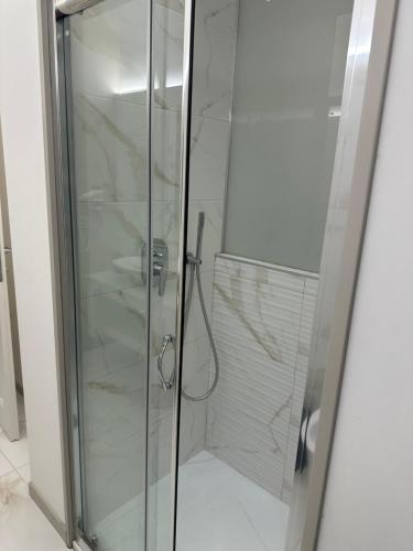 Standard Double Room image 6