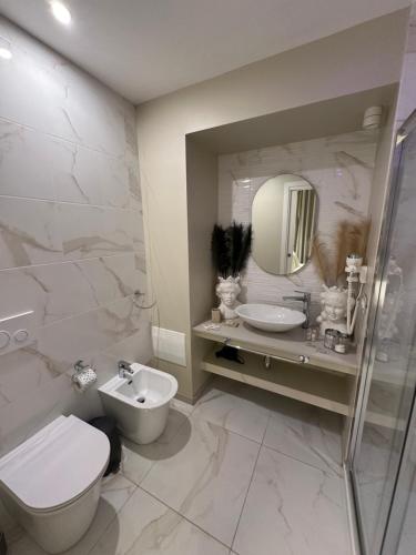 Deluxe Room image 1