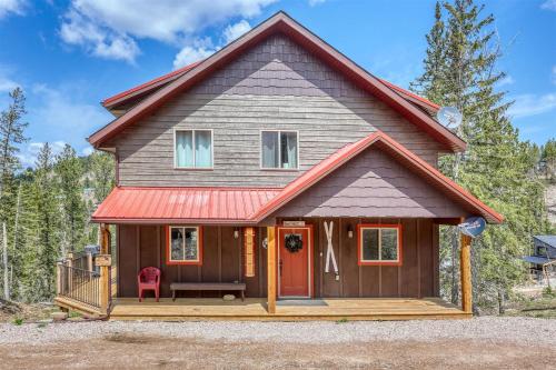 Annie Creek Lodge