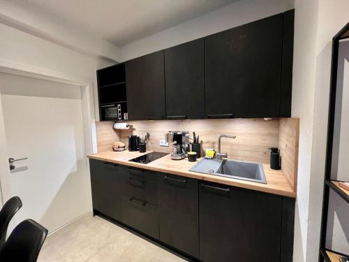 مطبخ, PISO SUPERIOR - Exklusives Apartment an der Promenade mit Rheinsicht & Loggia in Emmerich am Rhein