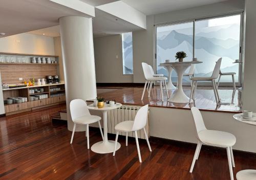 Roomie Salta by DOT Suites - image 3