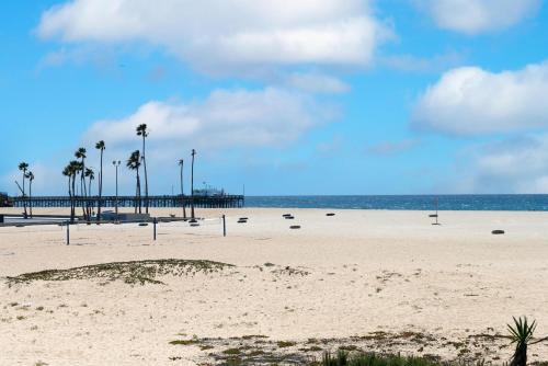 Casa Boardwalk in Newport Beach, USA