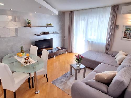 Apartment Leona, Split
