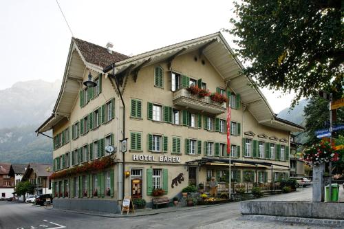 Baeren Hotel, The Bear Inn - Accommodation - Wilderswil bei Interlaken