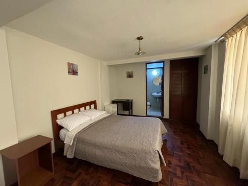 Standard Quadruple Room image 1