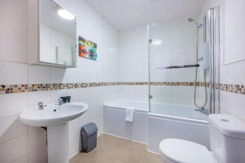 *F18GH* For relaxed & Cosy stay/Free Parking/WiFi, Leeds (Foto 9)