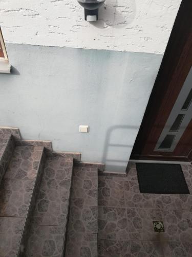 入口, Schöne Ferienwohnung (Schone Ferienwohnung) in 萊爾貝格