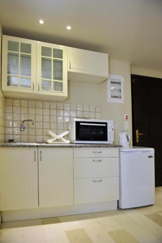 Two-Bedroom Apartment image 7