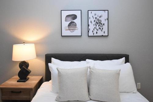 Landing - Modern Apartment with Amazing Amenities ID3022X65 in Plantation, USA