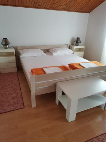 Apartment in Mali Lošinj with Seaview, Terrace, Air condition, WIFI (3780-2), Mali Lošinj (fotografie 8)