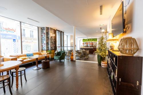 Vintage Paris Gare du Nord by Hiphophostels - image 8