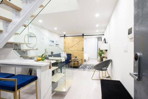 75-3A 3Br Duplex Prime UES WD in unit Sleeps 6, New York (photo 8)