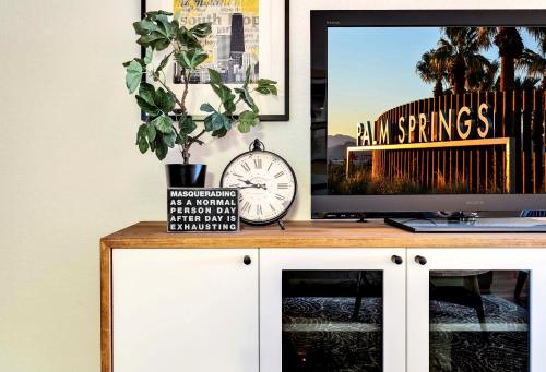 Fresh & Humble Condo for Two - A Ryson Property in Palm Springs, USA
