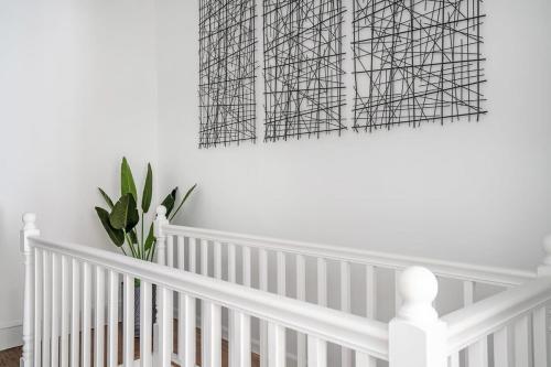 91-1D 3BR 2baths Duplex with a Private Back yard - GYM near Guggenheim Museum