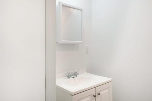 Apartment image 9