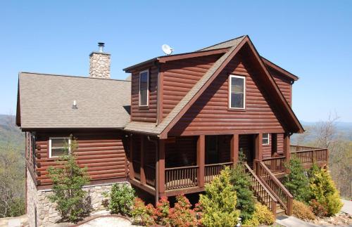 All Year Mountain Sunset Views - Updated cabin - Best view in Lake Lure cabin in Lake Lure, USA
